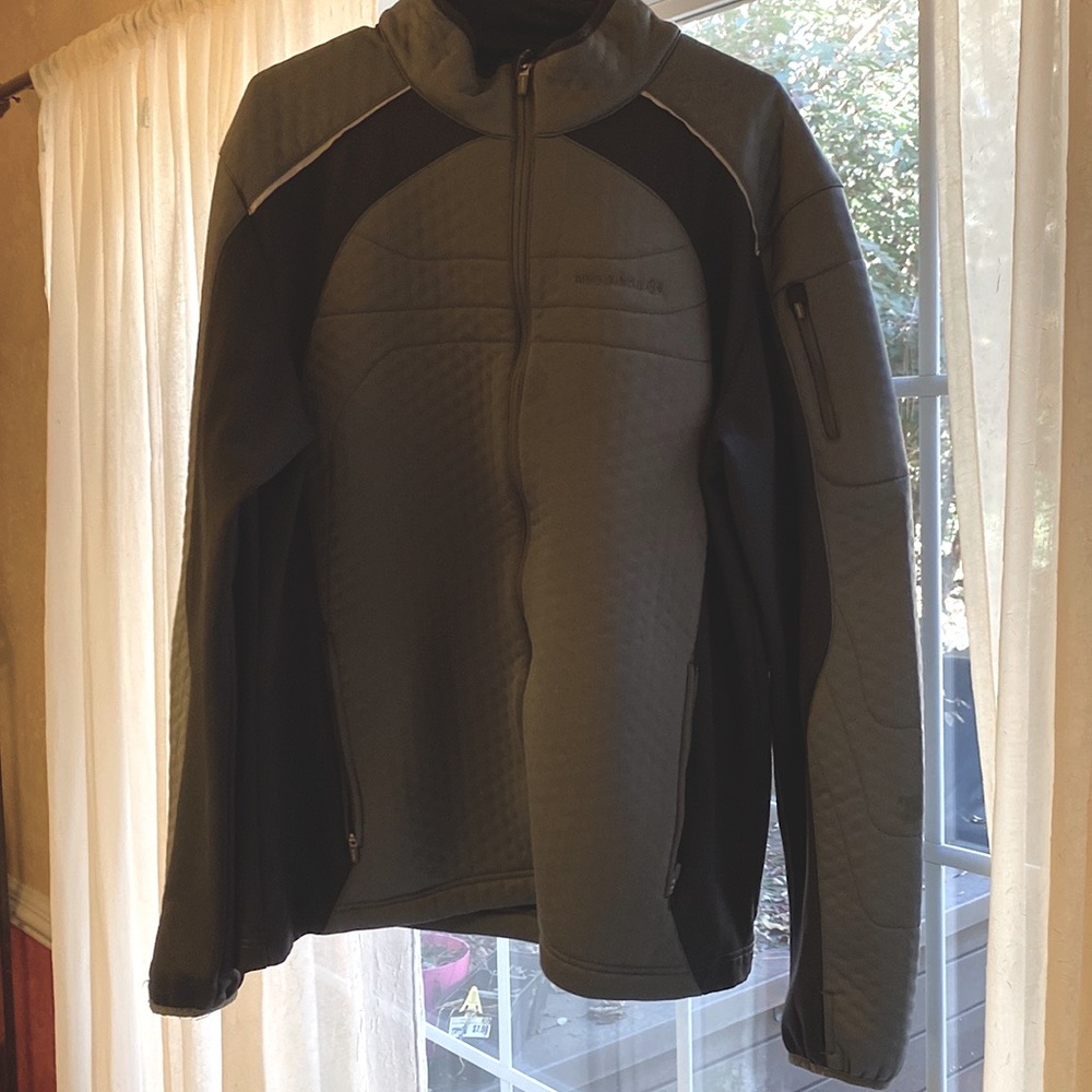 Merrell mens Xl jacket in used condition